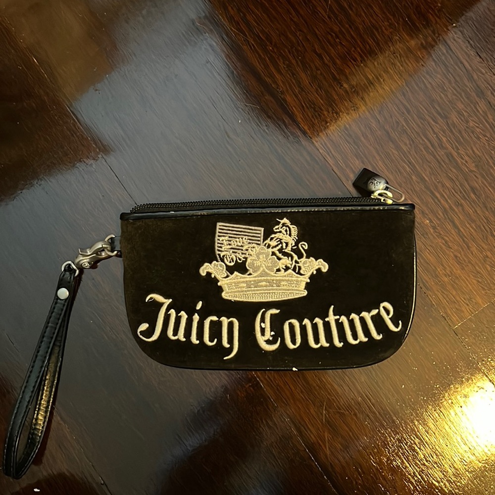 Juicy Couture Wristlet